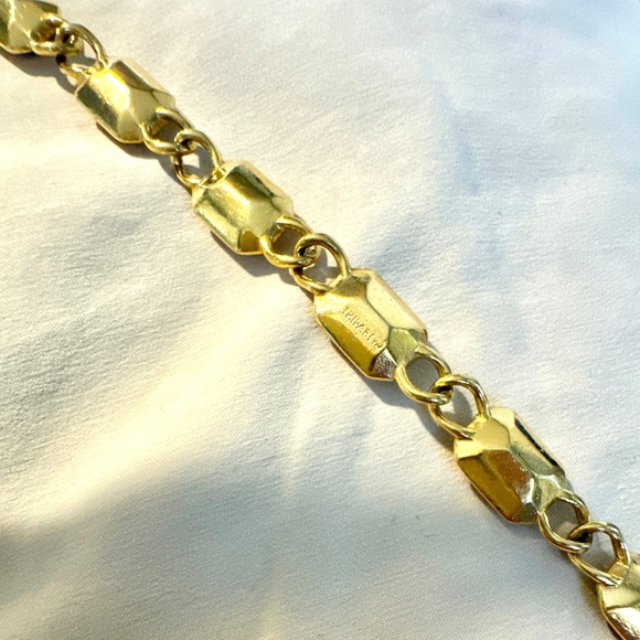 RARE Vintage Trifari Gold Tone Faux Amethyst Cabochon Chain Bracelet - Picture 4 of 4